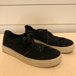 Toms size 7w black suede